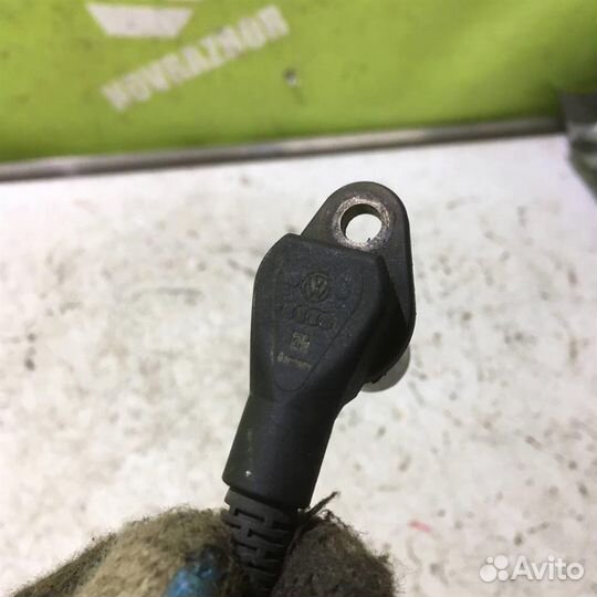 Датчик положения коленвала Фольксваген лт 96-06