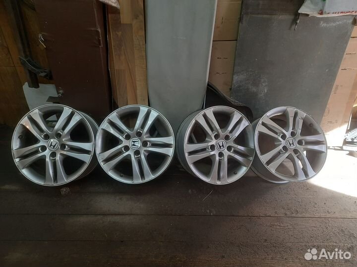 Литые диски R17 5x114 3 на honda