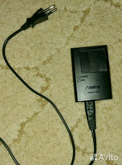 Зарядное устройство фотоаппарата Canon