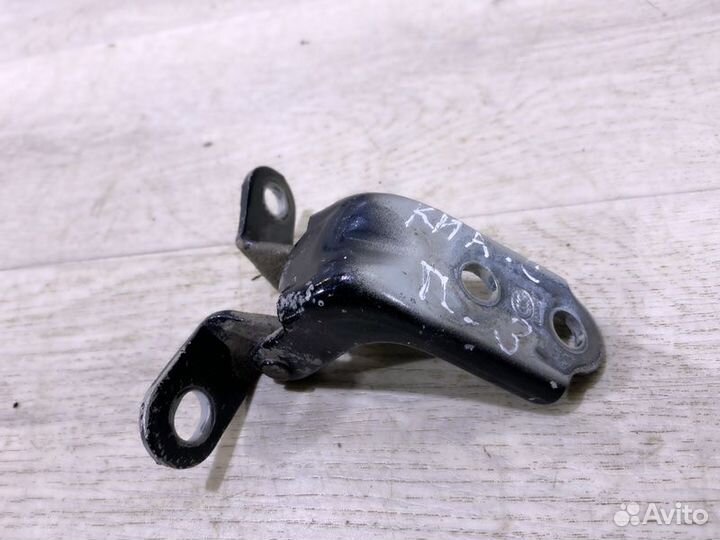 Петля двери задняя правая Kia Cerato седан 2011