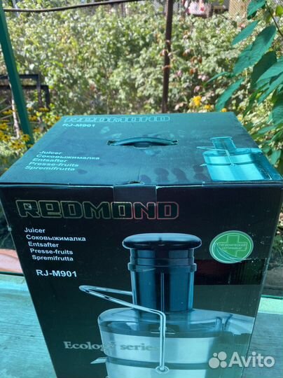 Соковыжималка Redmond RJ- M901