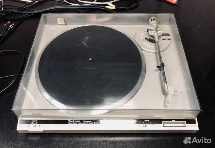 Проигрыватель винила Technics SL-Q 210