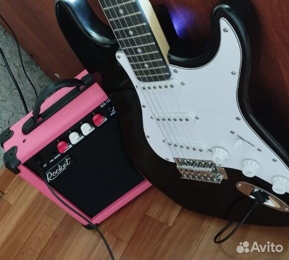 Гитарный комбоусилитель Rocket GA-15PK 15Вт