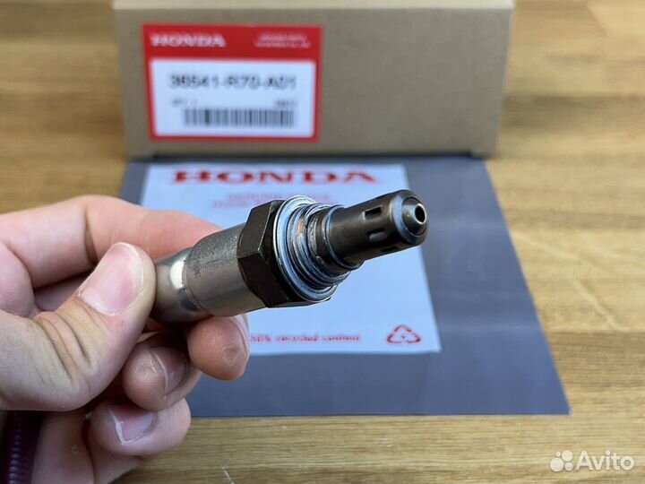 Кислородный датчик лямбда зонд Honda 36541R70A01