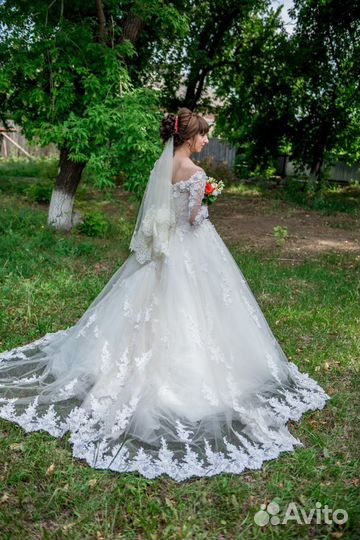 Свадебное платье