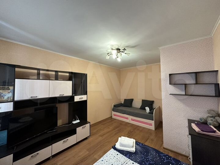 1-к. квартира, 45 м², 4/15 эт.