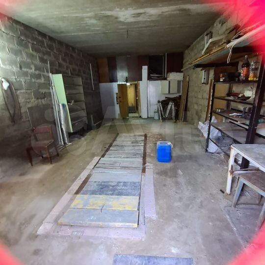 Гараж, > 30 м²