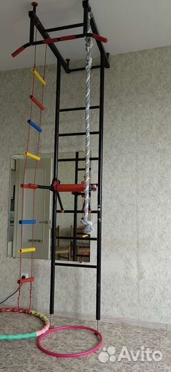 Шведская стенка с турником и брусьями