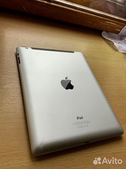 iPad 4th Gen (WI-FI + Cellular 32гб)