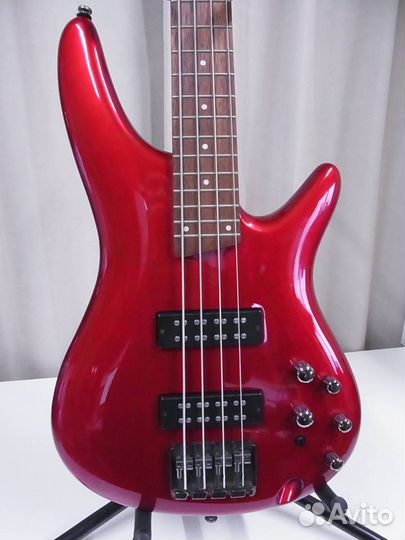 Бас-гитара Ibanez SR300E