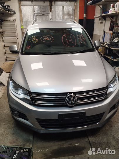 Volkswagen Tiguan по запчастям.Запчасти Volkswagen