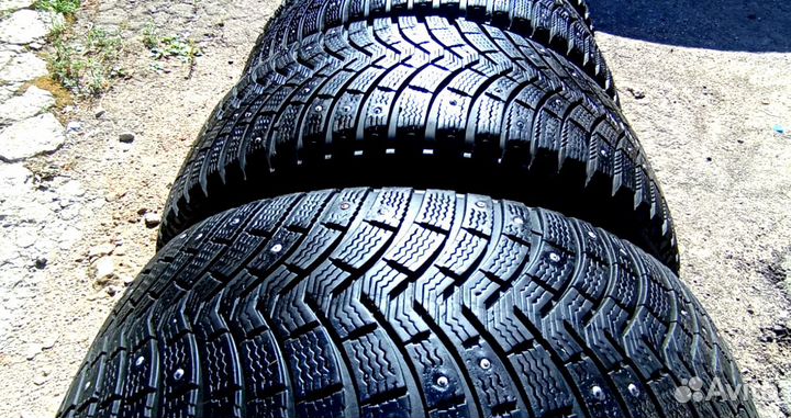 Michelin X-Ice North 2 235/55 R19