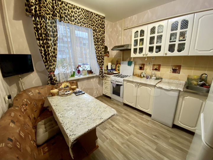 Комната 14 м² в 3-к., 2/10 эт.