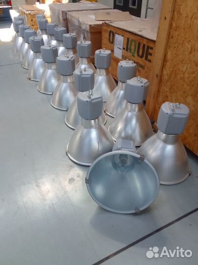 Светильник прожектор HBT 250, ip66 (комплект)