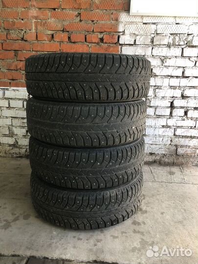 Bridgestone Ice Cruiser 7000 225/65 R17 40F
