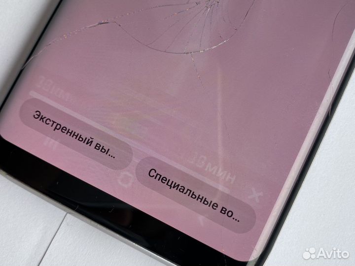 Samsung galaxy s8 plus + два чехла в подарок