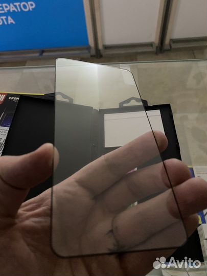 Защитное стекло Samsung Galaxy S22 Plus