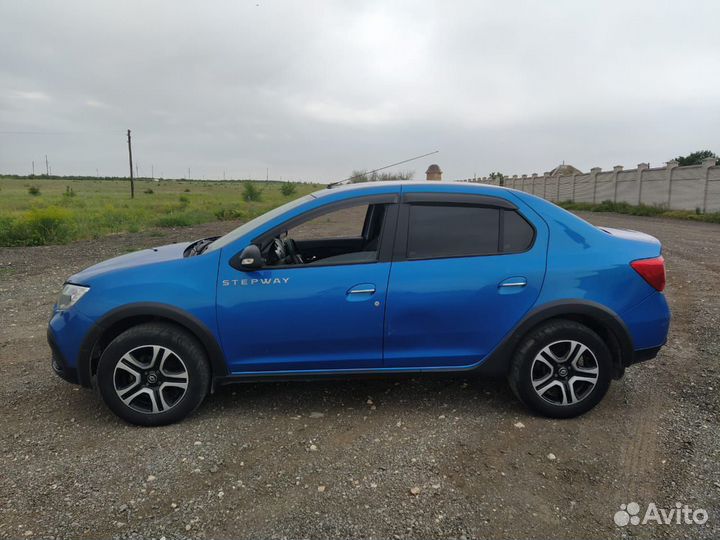 Renault Logan Stepway 1.6 CVT, 2019, 84 000 км