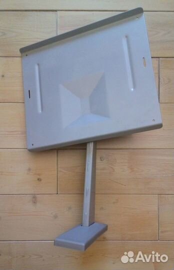 Кронштейн полка универсальный