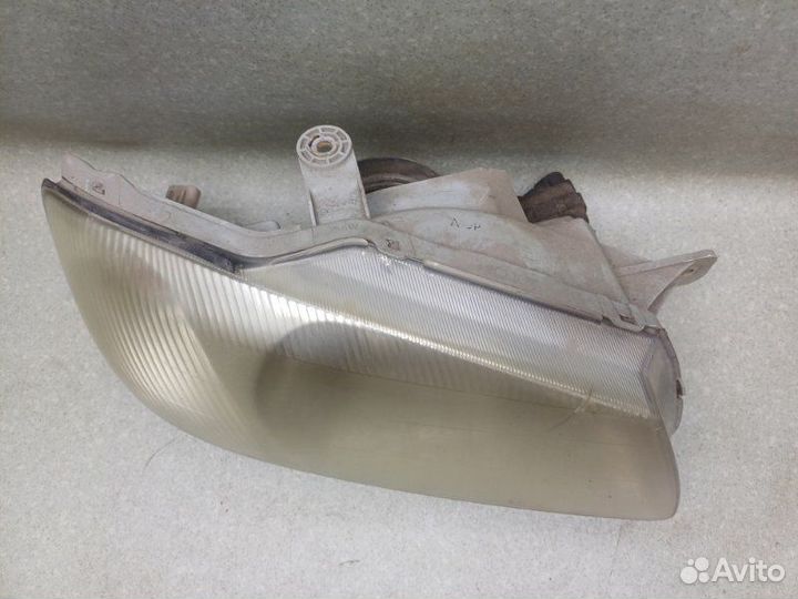 Фара передняя правая Hyundai Accent седан 1.5 G4EC