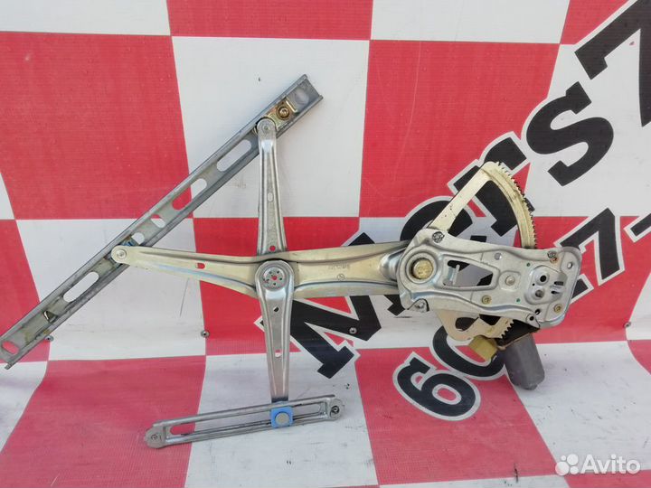 Стеклоподъемник Мерседес W208