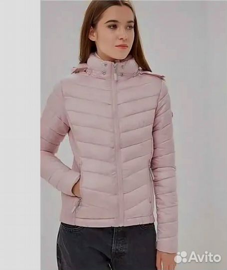 Пуховик розовый короткий с капюшоном горнолыжный