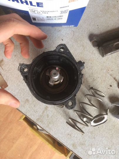 Термостат Opel Corsa 1.4. 55561629