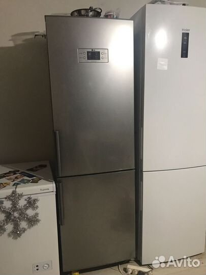 Холодильник LG с системой no-frost. цвет серый