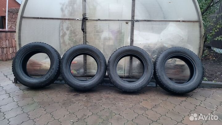 Toyo Open Country I/T 235/65 R17C