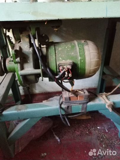 Швейная машина