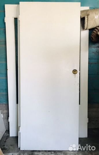 Комплект дверей межкомнатных 5 шт,б/у
