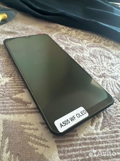 Samsung Galaxy A50, 4/64 ГБ