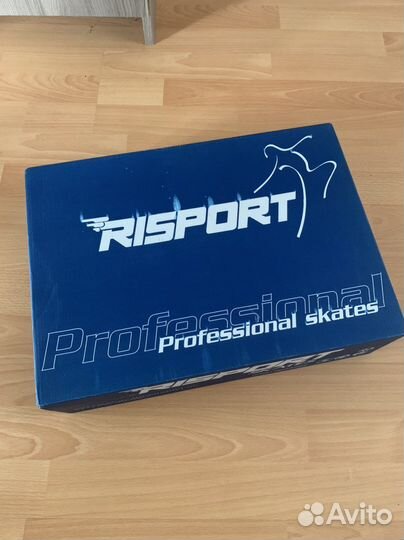 Фигурные коньки risport
