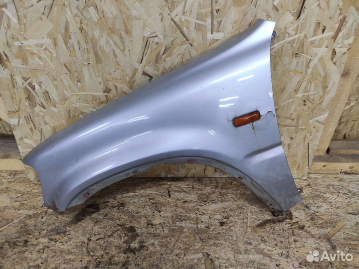 Крыло левое Honda CR-V 1