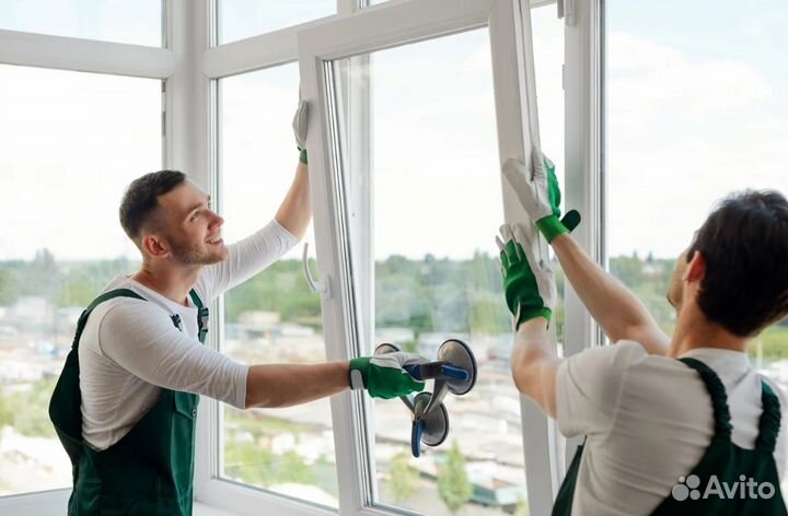 Монтажники балконов и отделочники