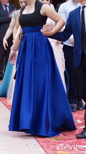 Вечернее платье