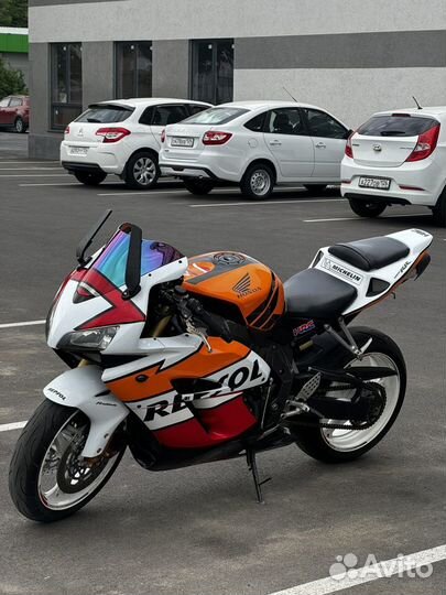 Honda cbr 1000rr