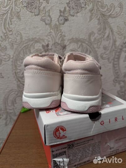 Кроссовки для девочки 24 размер