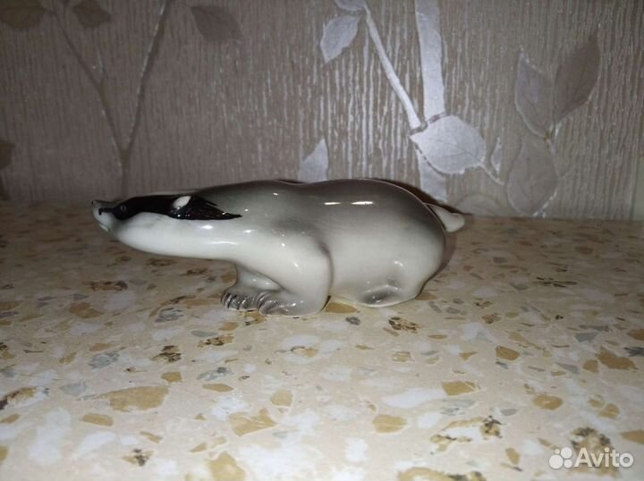 Фарфоровая статуэтка Барсук лфз СССР