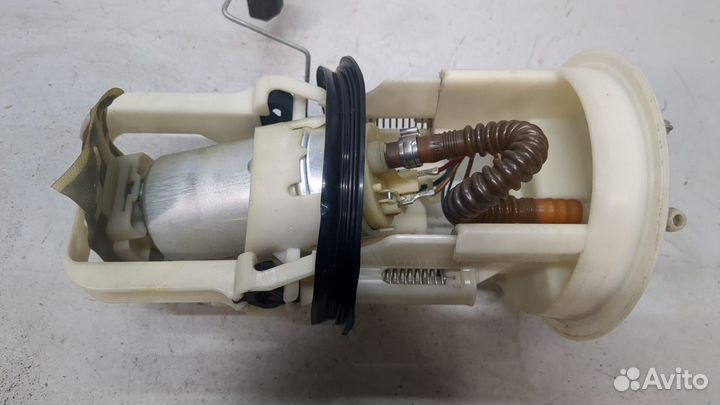 Насос топливный электрический BMW 3 E46, 2004