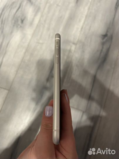 Телефон iPhone xr