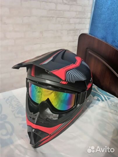 Кроссовый шлем helmo