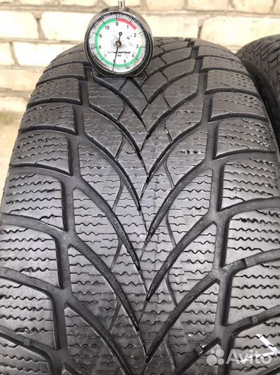 Goodyear UltraGrip Ice 2 215/55 R17 98T