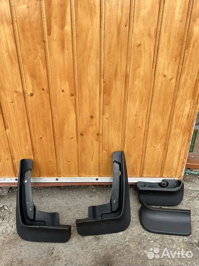 Брызговики универсальные