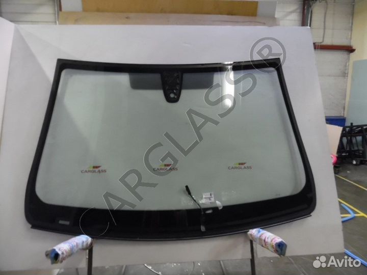 Лобовое стекло opel zafira life 2019
