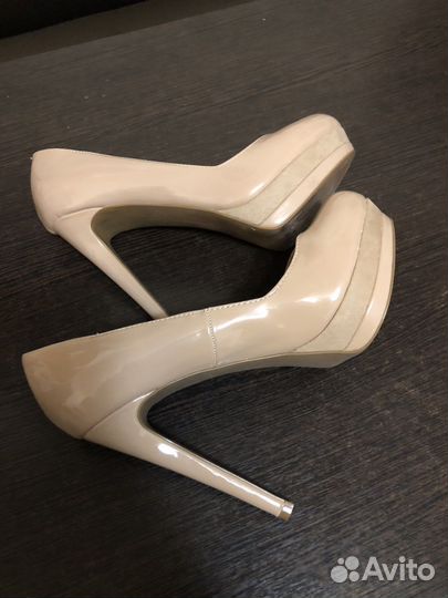 Туфли stradivarius 37 размер