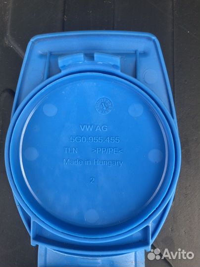 Крышка бачка омывателя VAG
