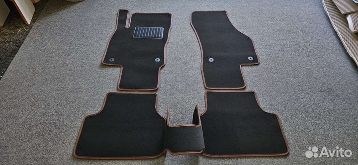 Автоковрики для Skoda Octavia A7, графит/корич