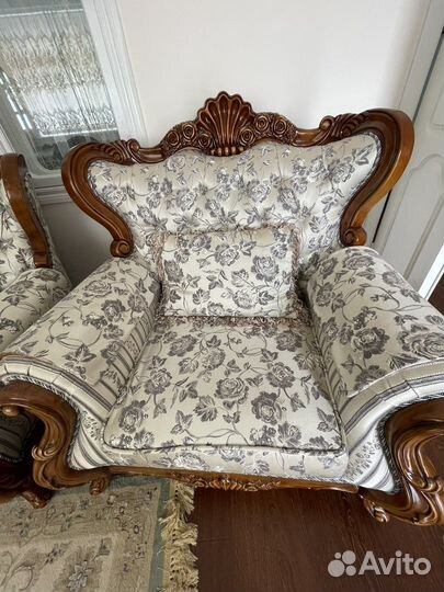 Диваны и холлы бу