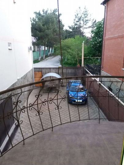 Дом 200 м² на участке 2 сот.